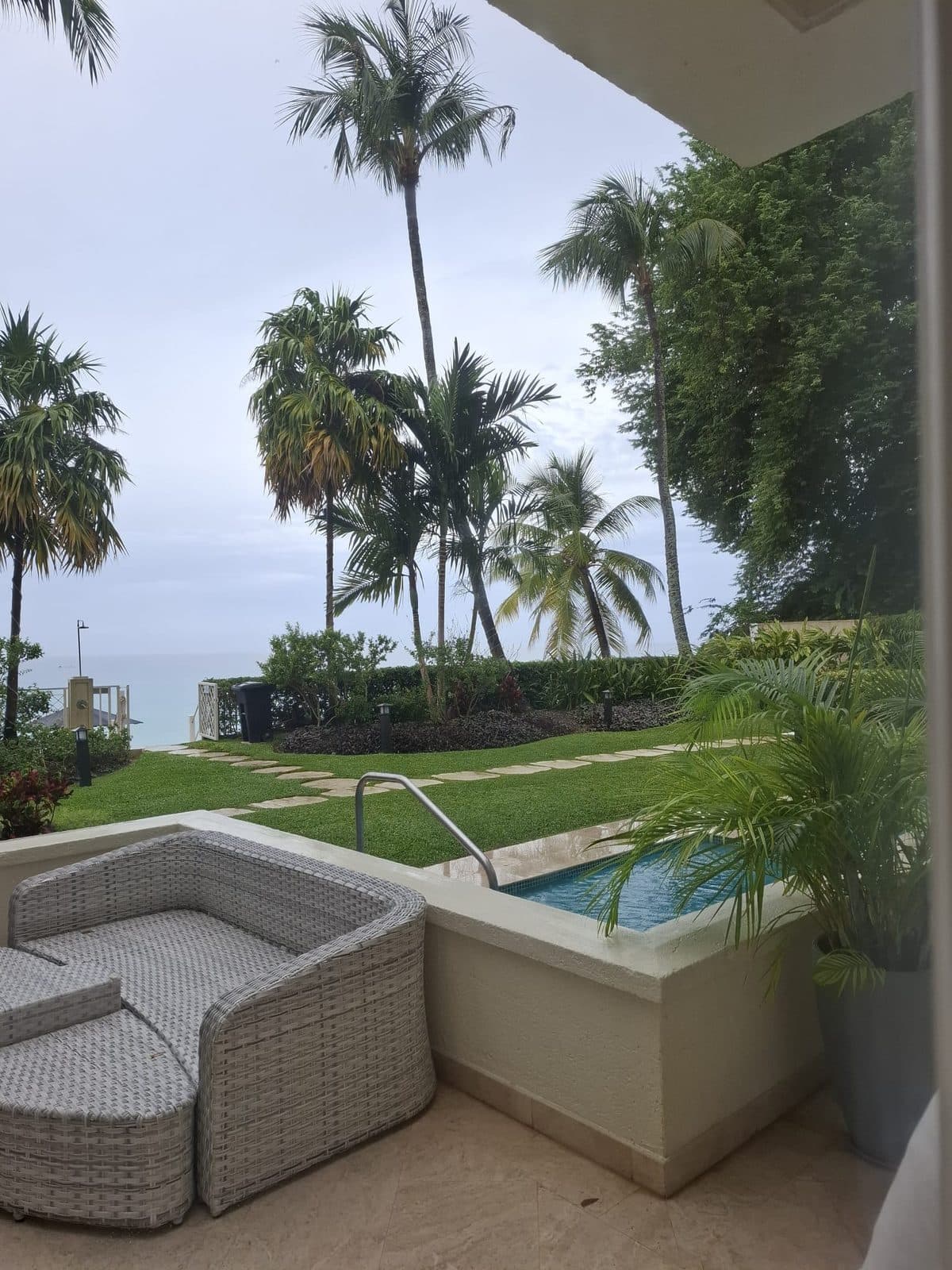 Villa patio with plunge pool, massage in Barbados